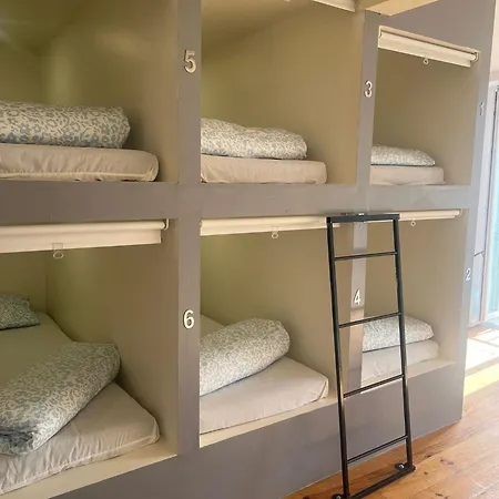 Lisbora Beds Daora * 리스본