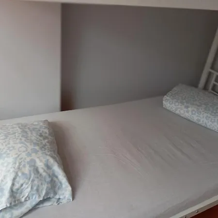 Lisbora Beds Daora * Lisboa