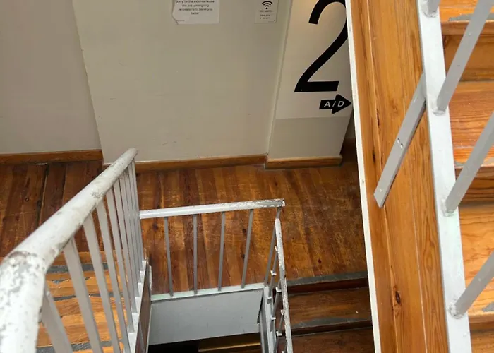 Lisbora Beds Daora *