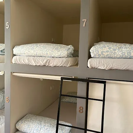 Lisbora Beds Daora Hostel